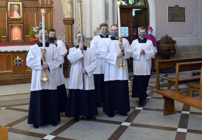 Bp Marek Solarczyk objął prawnie rządy w diecezji radomskiej