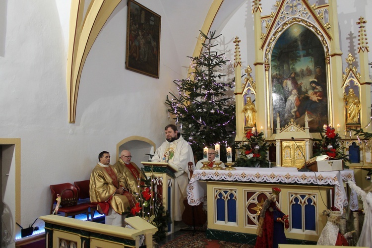 Parafia Objawienia Pańskiego w Brenniku