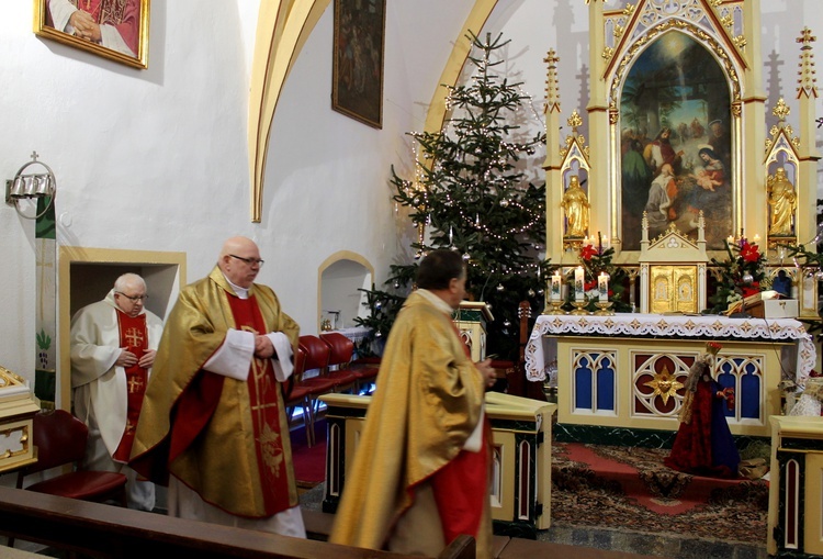 Parafia Objawienia Pańskiego w Brenniku