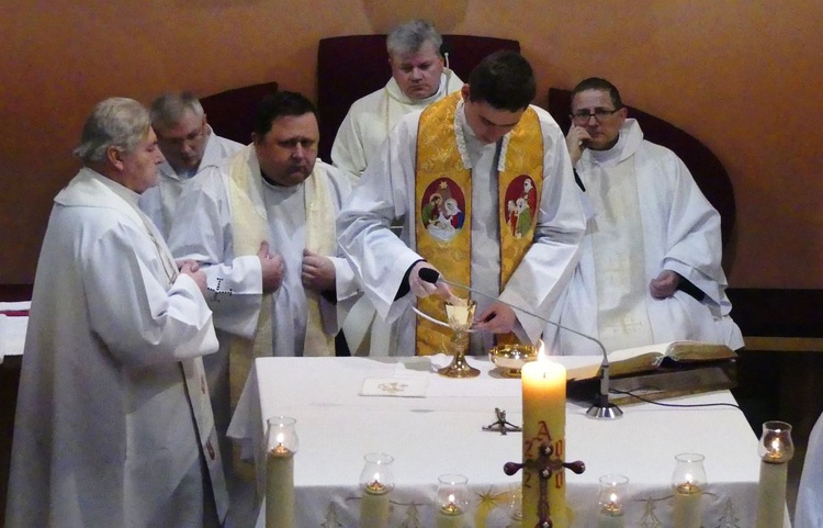 Ostatnie pożegnanie śp. ks. Jana Froelicha w Bierach