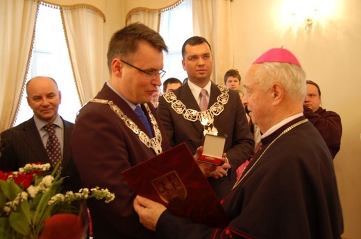 Fotograficzne wspomnienie śp. bp. Dyczkowskiego