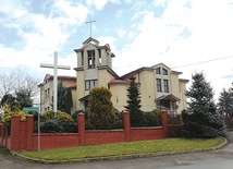 Ponad 30 lat temu mieszkańcy postarali się o budowę świątyni.