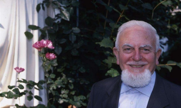 O. Mario Meda.