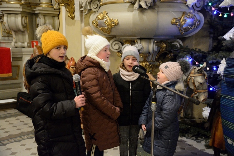 Ustanowienie Sanktuarium Matki Bożej Jasnogórskiej w Mochowie-Paulinach