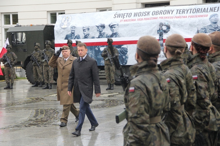 Święto Wojsk Obrony Terytorialnej oraz wręczenie sztandaru 6. Mazowieckiej Brygadzie Obrony Terytorialnej z udziałem ministra Mariusza Błaszczaka.