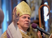 Bp Piotr Turzyński poleca w modlitwie wszystkich chorych.