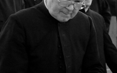 Śp. ks. Henryk Żuchowski (1932-2021).