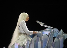 Lady Gaga zaśpiewa hymn narodowy na ceremonii zaprzysiężenia prezydenta Joe Bidena