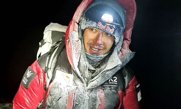 Zimowe wejście na K2 bez użycia tlenu