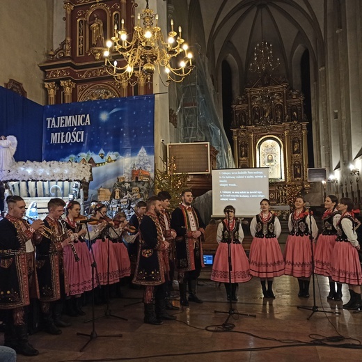 Nowy Sącz. Kolędowanie w bazylice