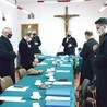 ▲	Spotkanie organizacyjne w związku z uroczystością odbyło się w sali konferencyjnej kurii biskupiej w Radomiu.