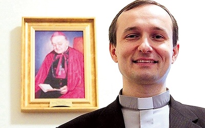 Ksiadz D. Gronowski jest postulatorem w procesie beatyfikacyjnym naszego biskupa.