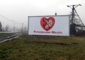 Bilbord w jednym z miast diecezji świdnickiej.