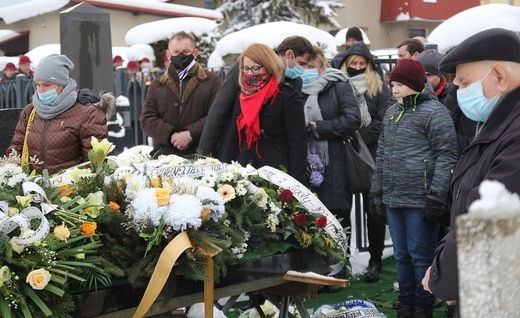 Ostatnie pożegnanie ks. Andrzeja Wolnego w Godziszce - 19 stycznia 2021 r.