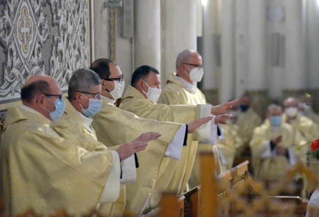 Podziękowanie i życzenia dla bp. Henryka Tomasika