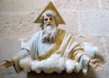 Bóg nie ogranicza się do przemawiania tylko przez wewnętrzny głos sumienia.