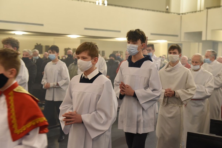 40 lat minęło - parafia Ducha Świętego w Mielcu