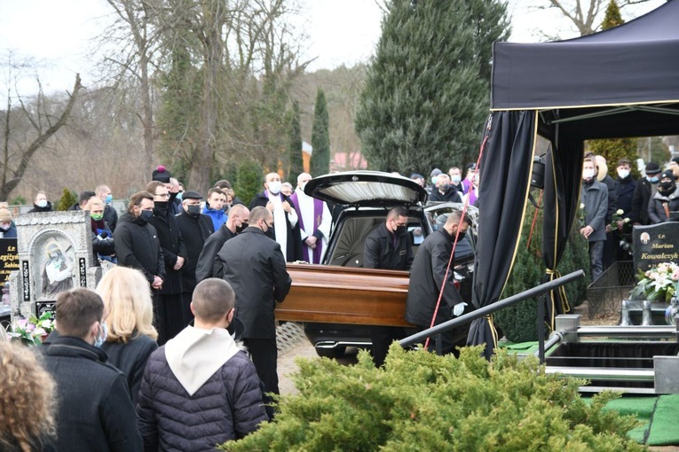 Pogrzeb ks. Artura Godnarskiego
