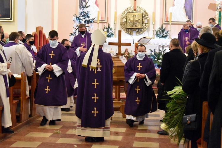 Pogrzeb śp. ks. Jacka Wawrzyniaka SDS