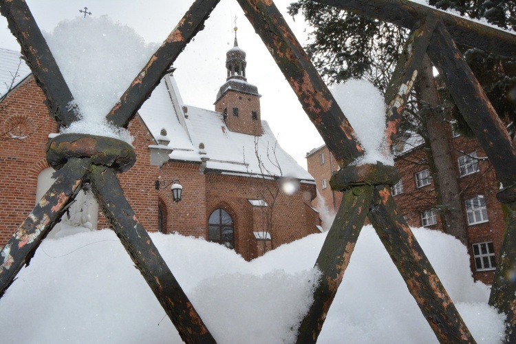 51. Sanktuarium Pasyjno-Maryjne w Wejherowie