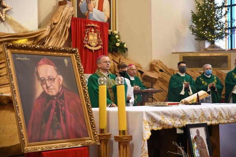 Gorzów Wlkp. Diecezjalne obchody 35. rocznicy śmierci bp. Wilhelma Pluty 