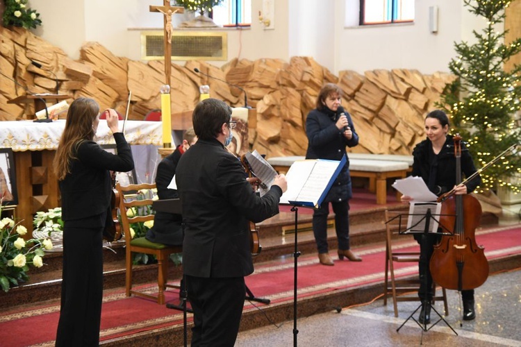 Gorzów Wlkp. Diecezjalne obchody 35. rocznicy śmierci bp. Wilhelma Pluty 