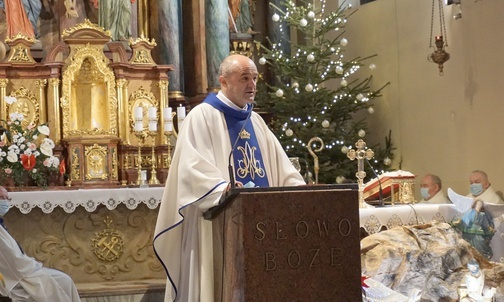Bp Jan Kopiec: Żebyśmy ten kościół wypełniali naszą obecnością