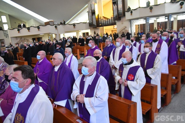 Zielona Góra. Msza żałobna w intencji śp. bp. Adama Dyczkowskiego 