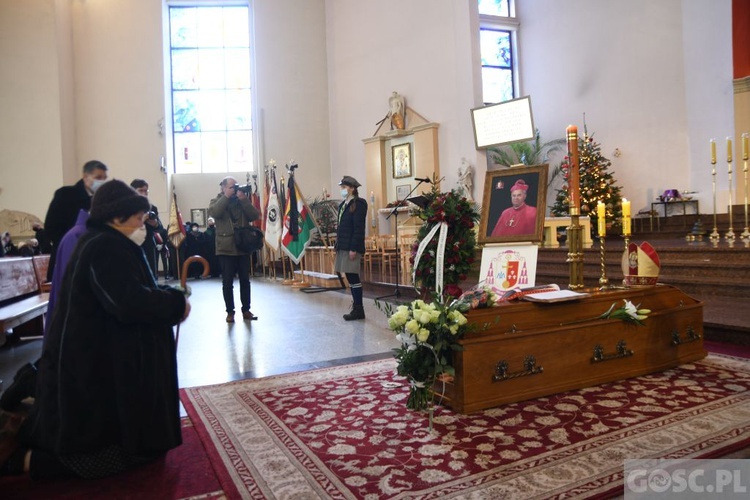 Zielona Góra. Msza żałobna w intencji śp. bp. Adama Dyczkowskiego 