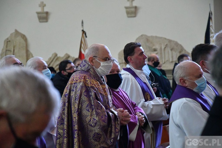 Zielona Góra. Msza żałobna w intencji śp. bp. Adama Dyczkowskiego 