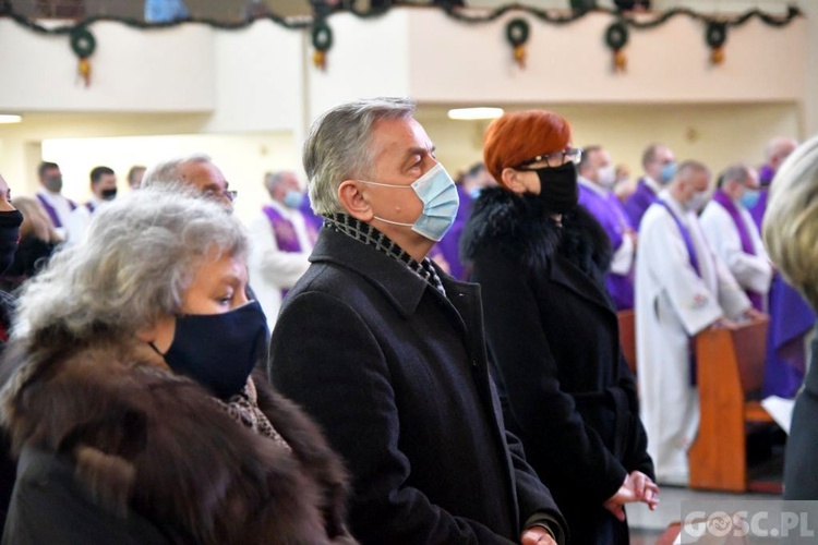 Zielona Góra. Msza żałobna w intencji śp. bp. Adama Dyczkowskiego 