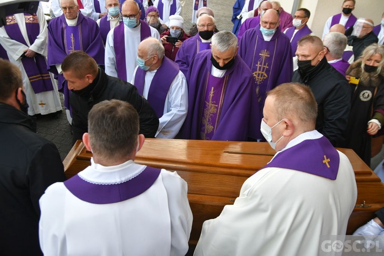 Zielona Góra. Msza żałobna w intencji śp. bp. Adama Dyczkowskiego 