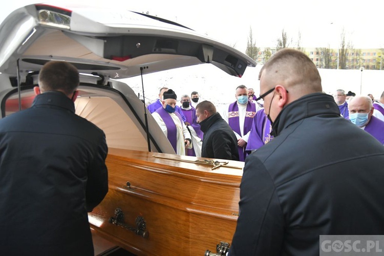 Zielona Góra. Msza żałobna w intencji śp. bp. Adama Dyczkowskiego 