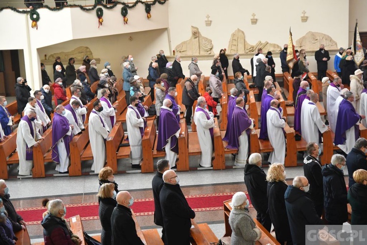 Zielona Góra. Msza żałobna w intencji śp. bp. Adama Dyczkowskiego 