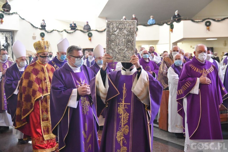 Zielona Góra. Msza żałobna w intencji śp. bp. Adama Dyczkowskiego 