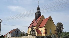 Kościół powstał około 1300 r., choć wzmiankowany jest  już w 1268 r.