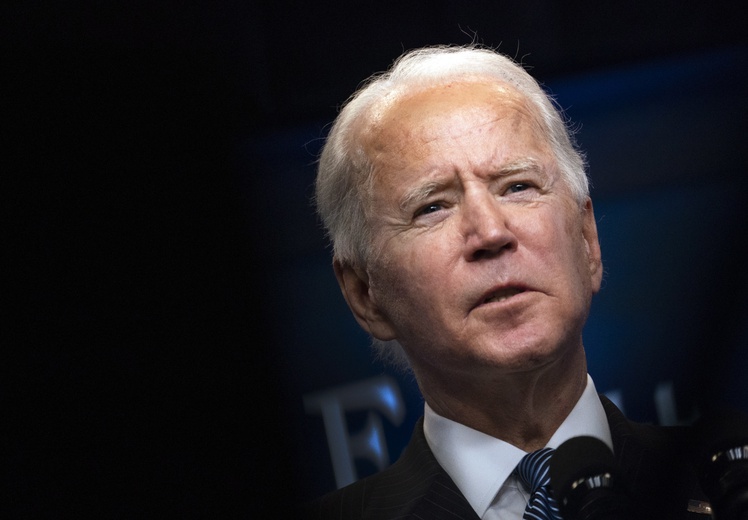 Biden chce, by kraj osiągnął odporność zbiorową do końca lata