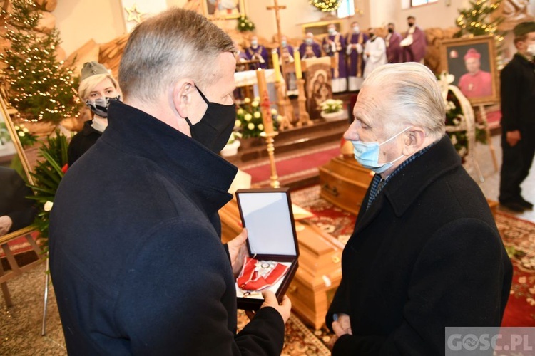 ​Ostatnie pożegnanie biskupów Adama Dyczkowskiego i Antoniego Stankiewicza