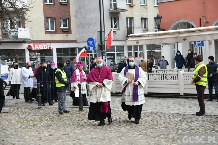 ​Ostatnie pożegnanie biskupów Adama Dyczkowskiego i Antoniego Stankiewicza