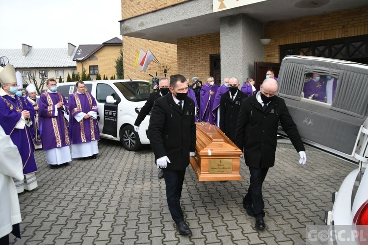 ​Ostatnie pożegnanie biskupów Adama Dyczkowskiego i Antoniego Stankiewicza