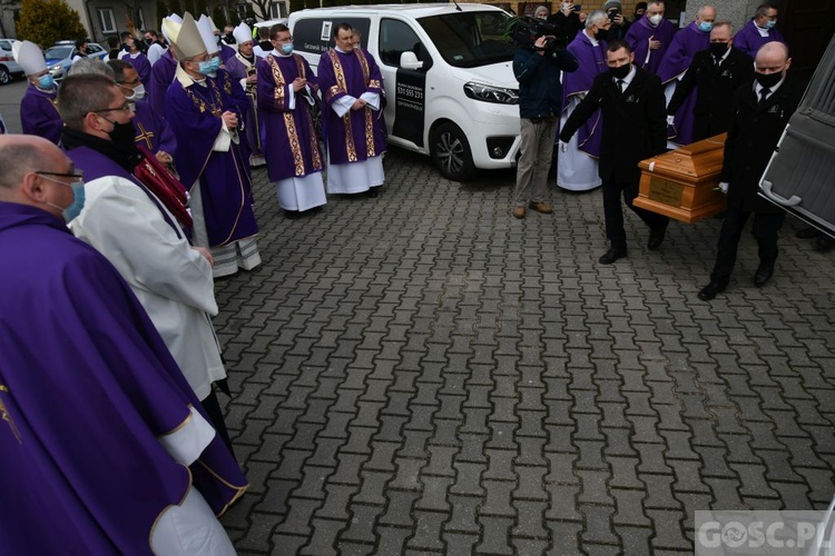 ​Ostatnie pożegnanie biskupów Adama Dyczkowskiego i Antoniego Stankiewicza