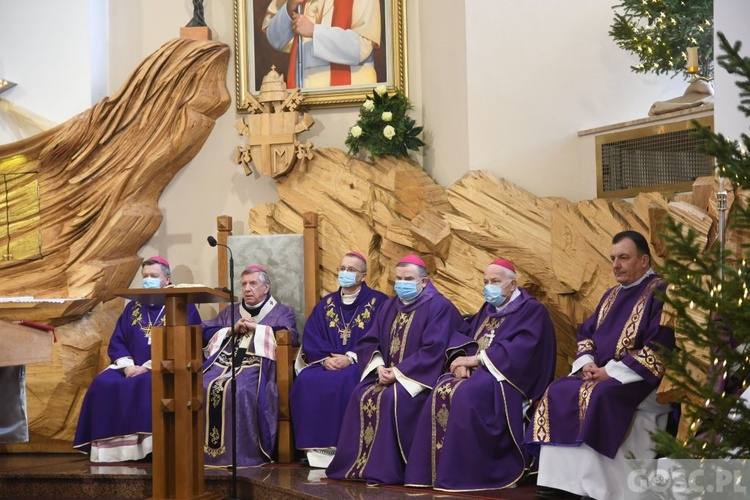 ​Ostatnie pożegnanie biskupów Adama Dyczkowskiego i Antoniego Stankiewicza