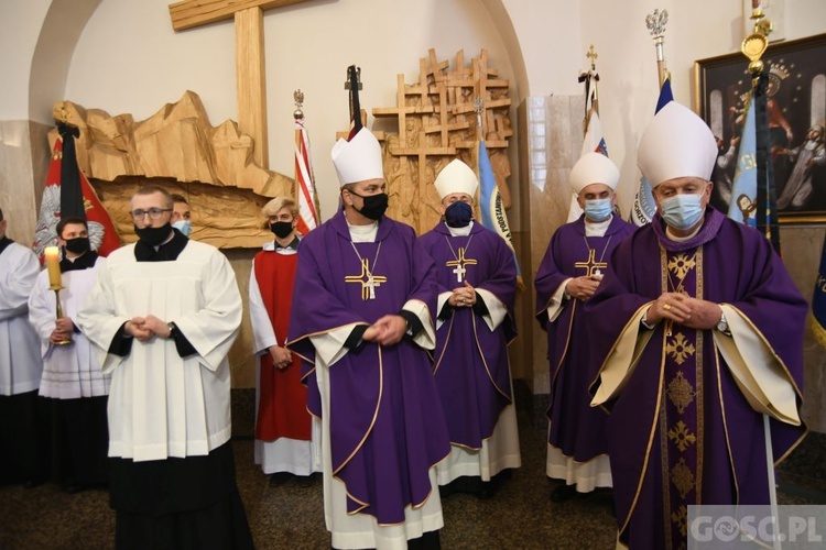 ​Ostatnie pożegnanie biskupów Adama Dyczkowskiego i Antoniego Stankiewicza