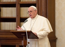 Franciszek: Pismo święte jest niewyczerpalnym skarbem