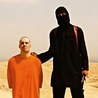 James Foley został zamorodowany  przez terrorystę z ISIS   22 sierpnia 2014 r.