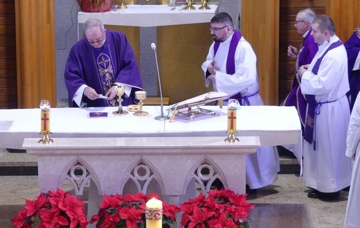 Pogrzeb śp. ks. Juliusza Olejaka w Pisarzowicach