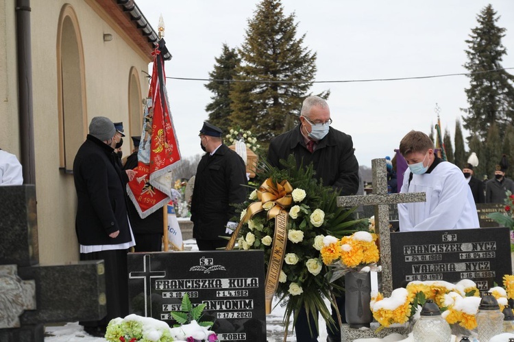 Pogrzeb śp. ks. Juliusza Olejaka w Pisarzowicach