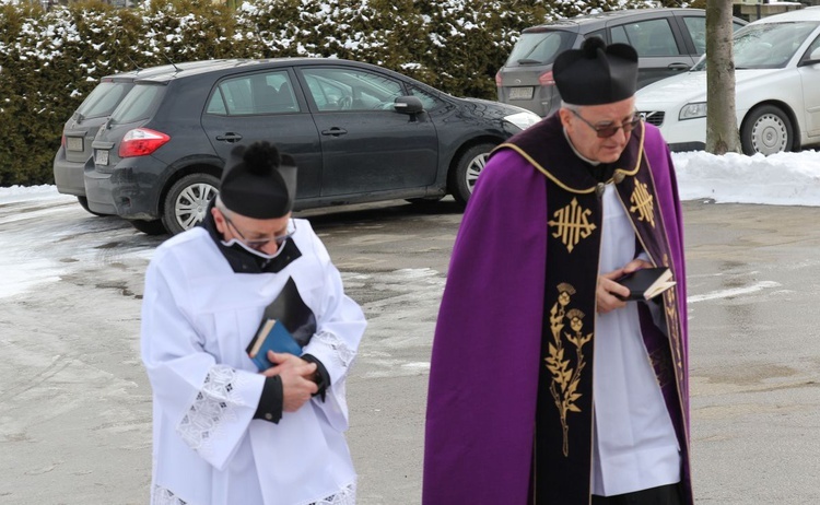 Pogrzeb śp. ks. Juliusza Olejaka w Pisarzowicach