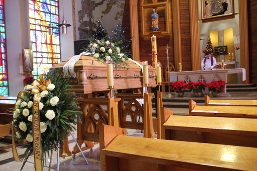Pogrzeb śp. ks. Juliusza Olejaka w Pisarzowicach
