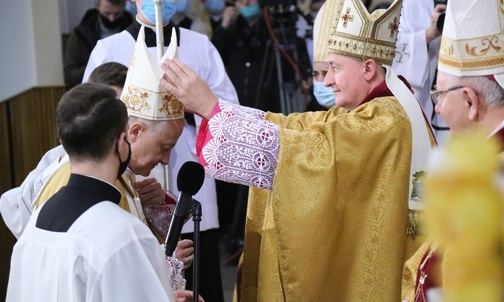 Siódmy raz w XXI wieku